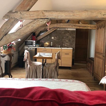 Bed and Breakfast Aux Logis De La Solre Ferrière-la-Petite Exteriér fotografie