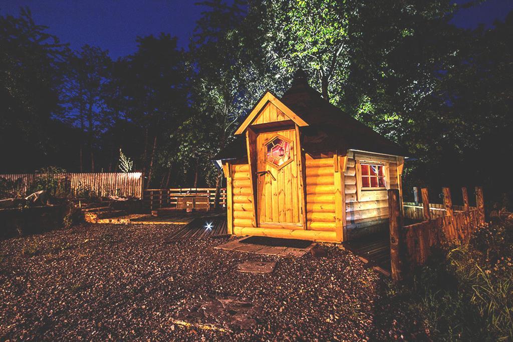 Bed and Breakfast Aux Logis De La Solre Ferrière-la-Petite Exteriér fotografie