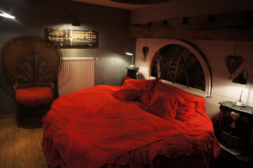 Bed and Breakfast Aux Logis De La Solre Ferrière-la-Petite Pokoj fotografie